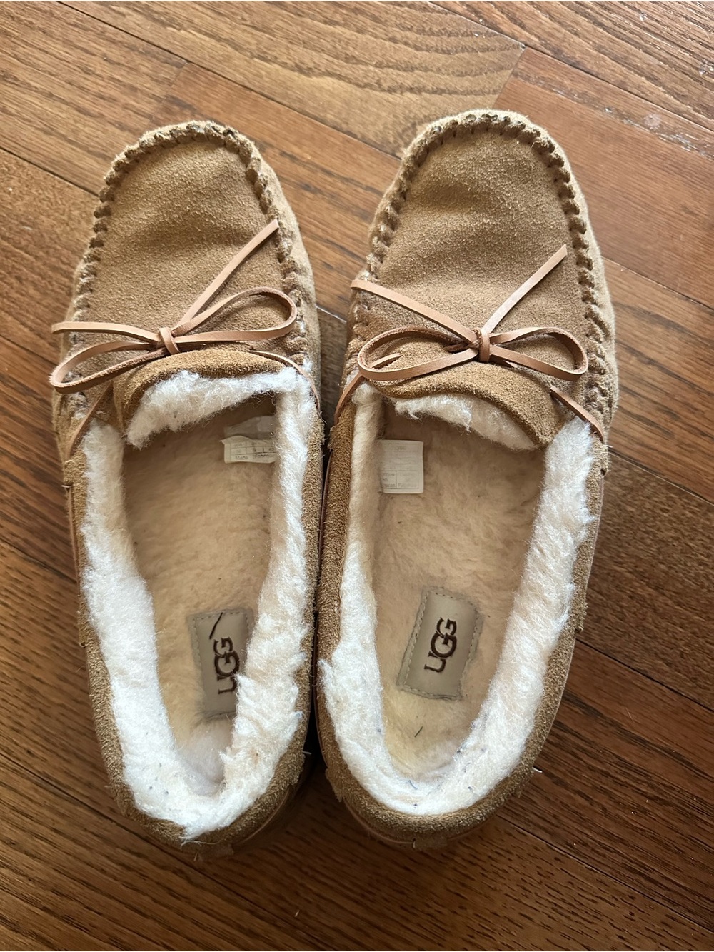 UGG Dakota Chestnut Suede Shearling-Lined Moccasin Slippers Womens Size 10